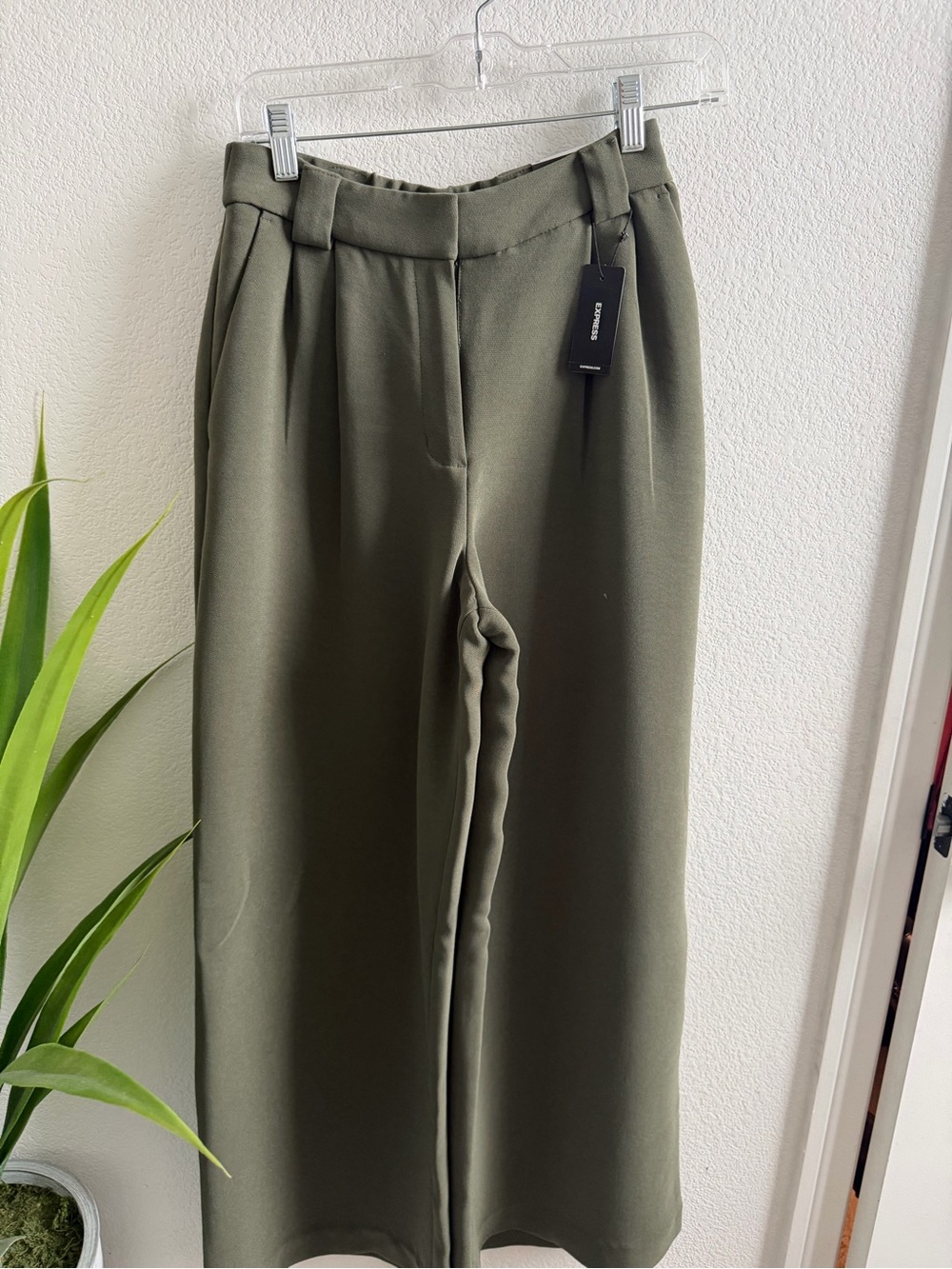 Express Olive Wide-Leg Dress Pants for Women
